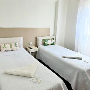 Habitación con 2 Camas Individuales